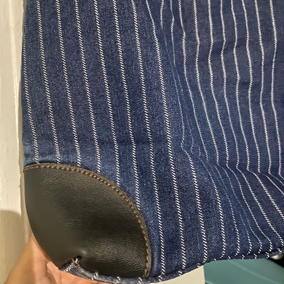 Tommy Hilfiger - Picture 3 of 4